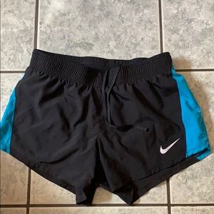 Nike dry-fit shorts ! ✔️